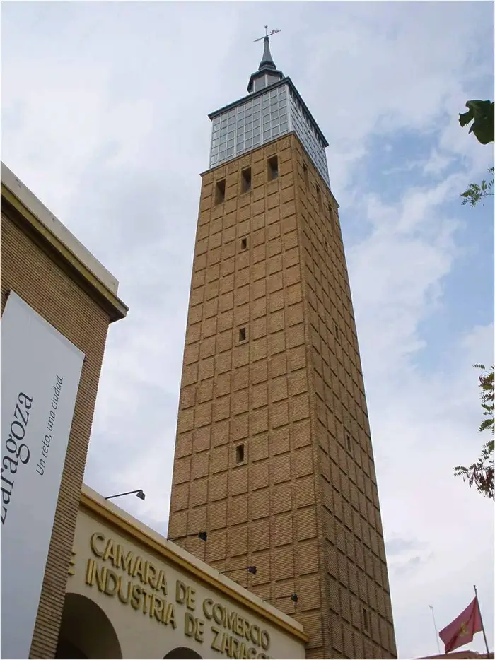Torre de la Feria de Muestras de Zaragoza