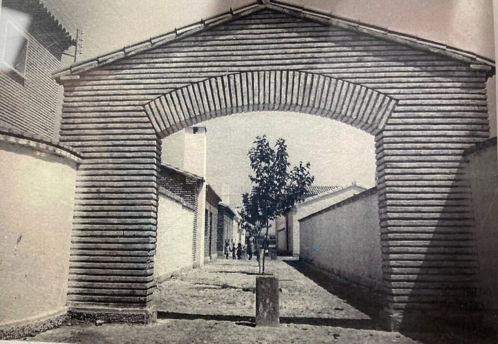 Acceso calle - José Borobio